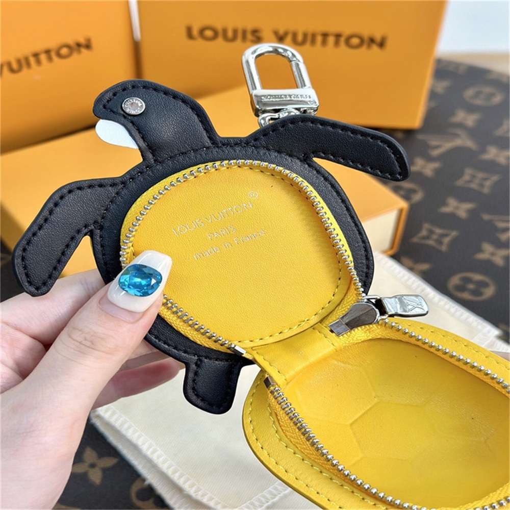LV Turtle coin wallet - Picture 4 of 6